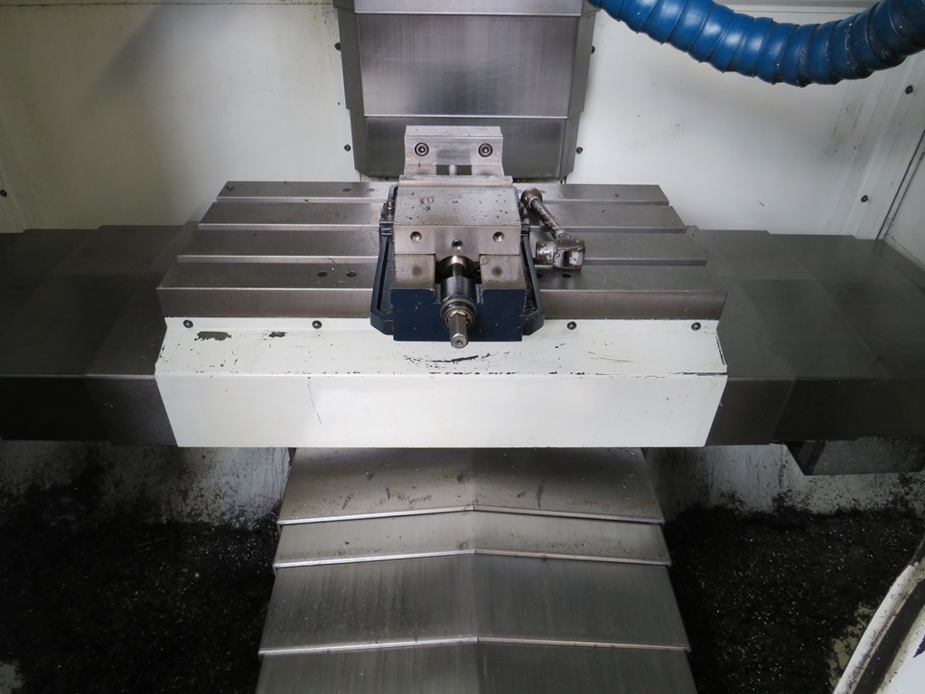 HURCO VM1  2006